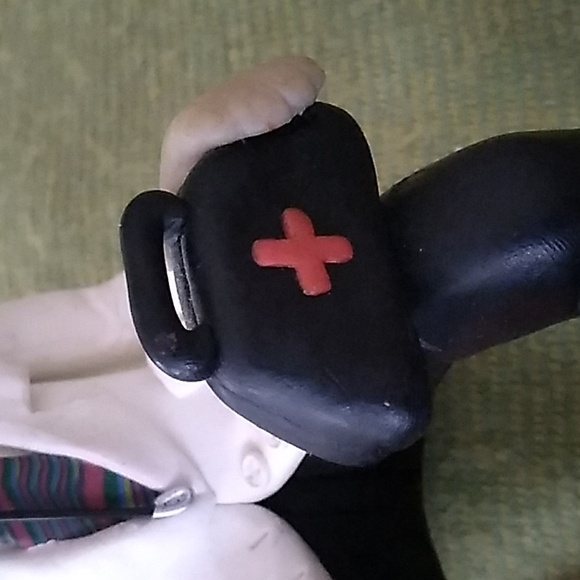 Diana Manning Shelf Sitter Limited Edition Doctor - Picture 7 of 12